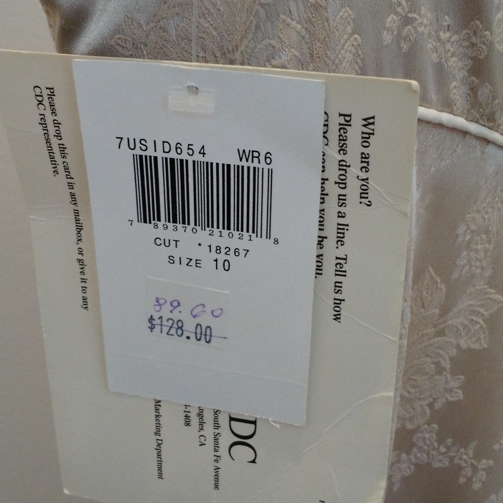CDC Rampage satin brocade evening gown. - Picture 5 of 8